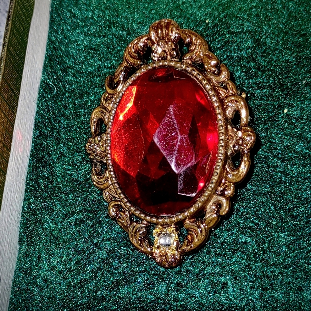 Vintage Red Rhinestone Brooch - Picture 3 of 8